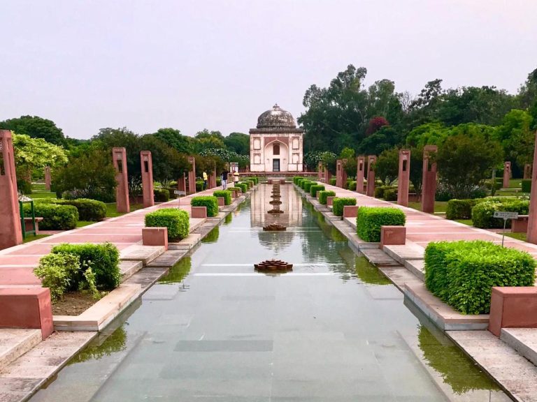 Sunder Nursery Park: Taman Hijau Bersejarah di Delhi