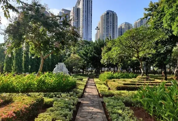 Taman Olio: Keindahan Alam dan Spot Foto Menarik di Jakarta